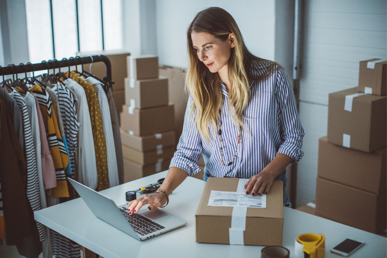 Small-business-owener_small-business_e-commerce--1057253610_websize-2