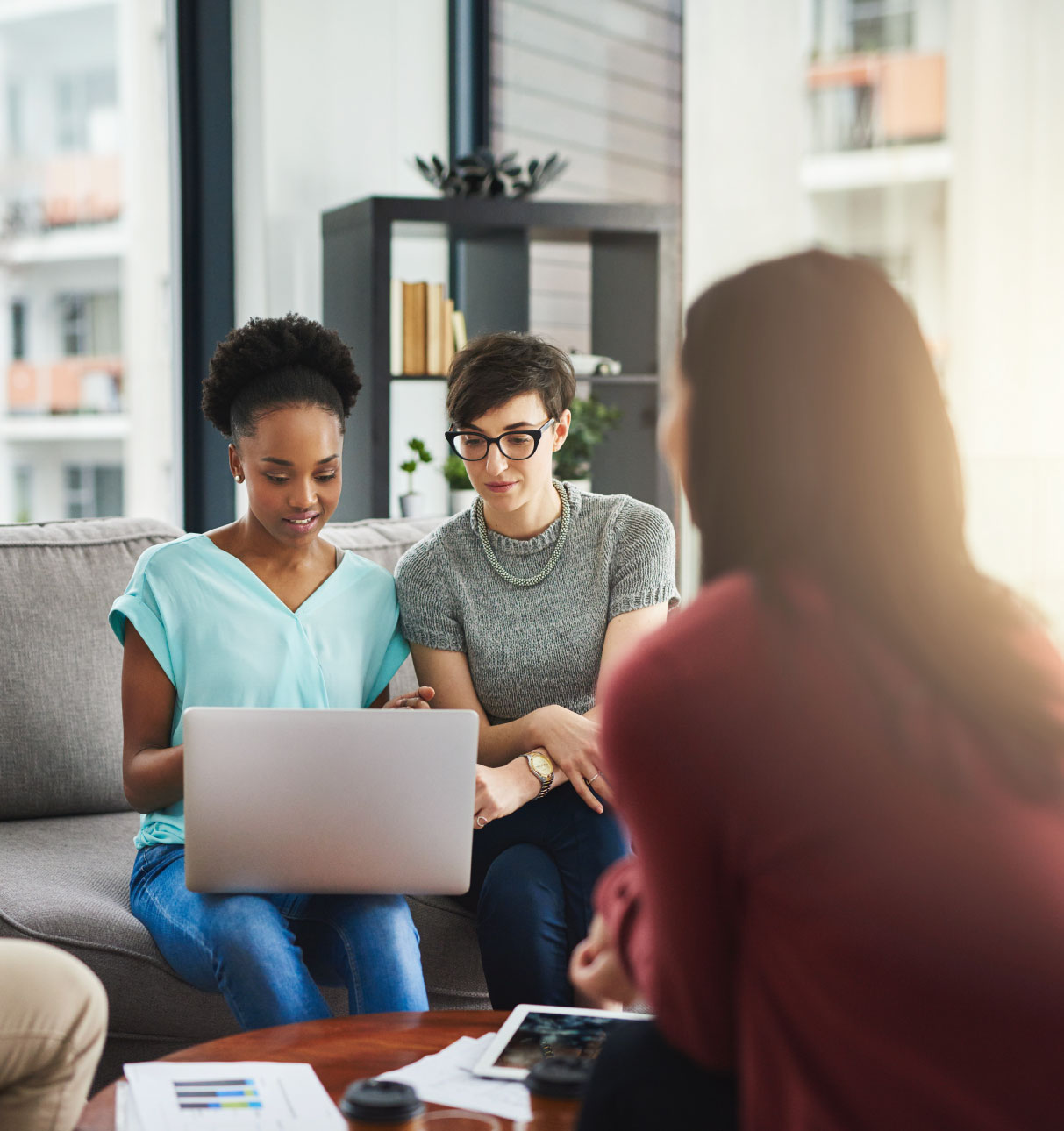 Vertical-image_couple-in-client-meeting_iStock-603849070_resized-web-image