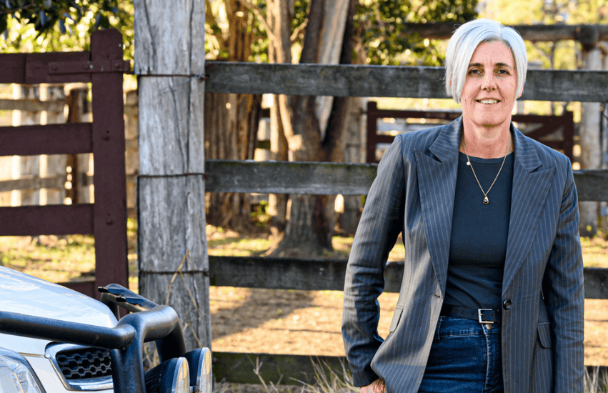 Kylie_Wright_At_Clients_Farm-2