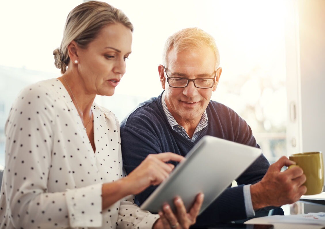 couple-talking-at-home-on-the-ip